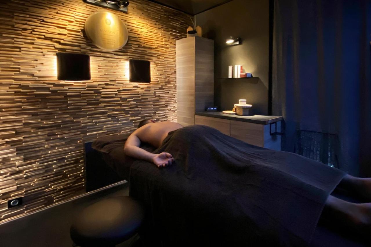 Le Domaine Des Pres Verts Suites & Chambres Avec Jacuzzi Privatif Jouey Esterno foto