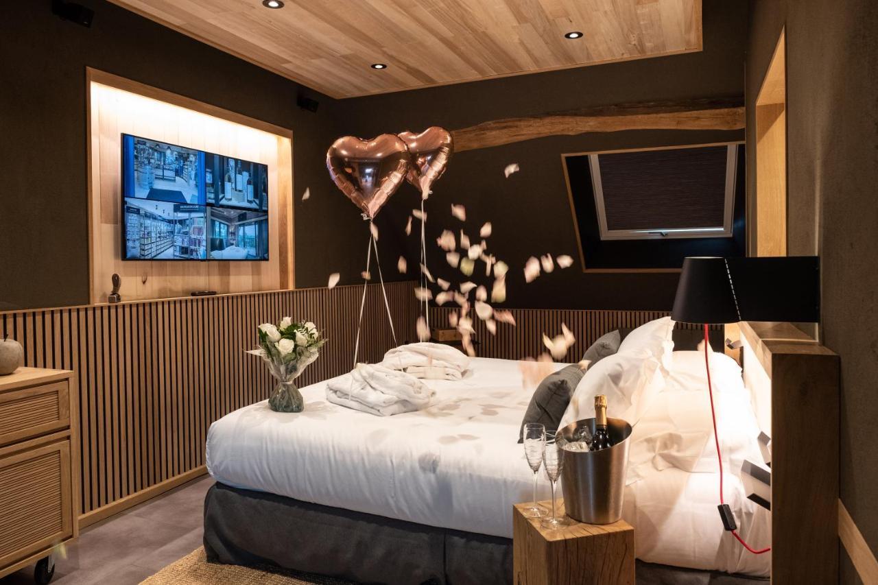 Le Domaine Des Pres Verts Suites & Chambres Avec Jacuzzi Privatif Jouey Esterno foto
