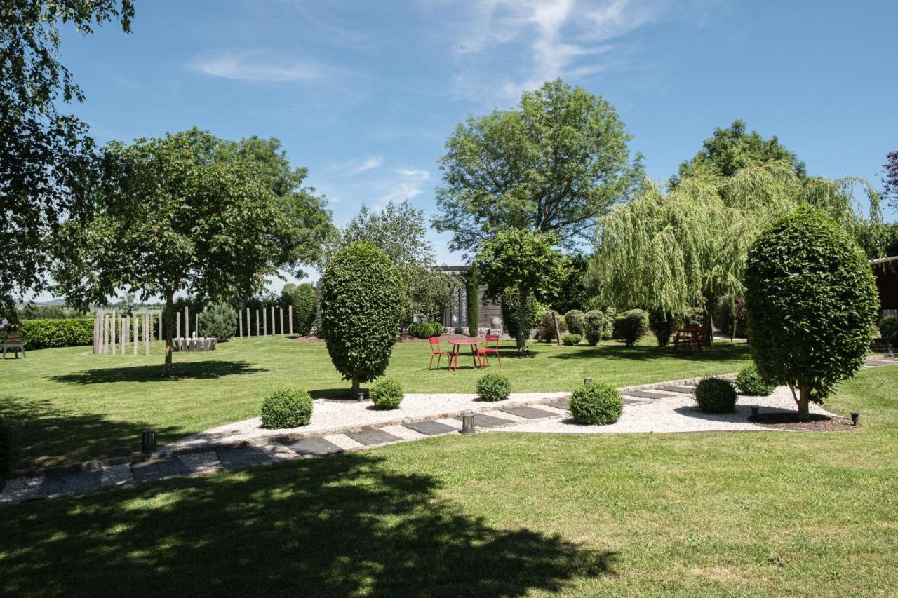 Le Domaine Des Pres Verts Suites & Chambres Avec Jacuzzi Privatif Jouey Esterno foto