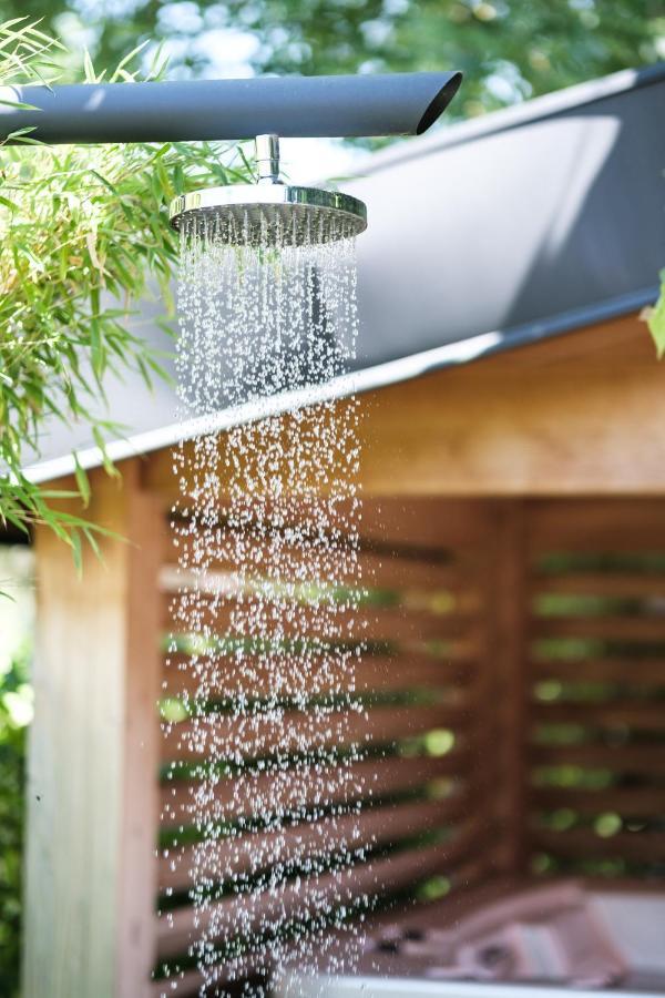 Le Domaine Des Pres Verts Suites & Chambres Avec Jacuzzi Privatif Jouey Esterno foto