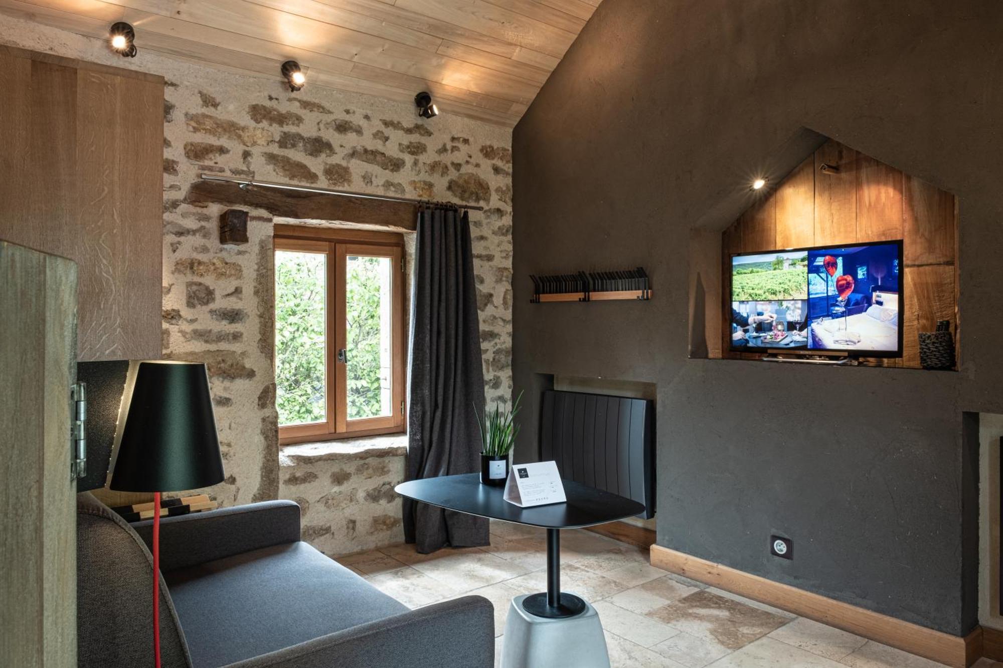 Le Domaine Des Pres Verts Suites & Chambres Avec Jacuzzi Privatif Jouey Camera foto